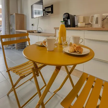 Apartment Le Stella Marine Airco Garage For 2 By Sunset Juan-les-Pins